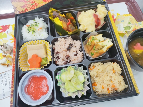 9升弁当